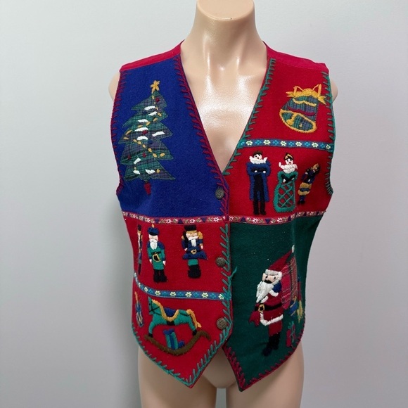 Erika Classics Clothing Company Christmas Holiday Wool Vest Santa Carolers Red - Picture 1 of 9